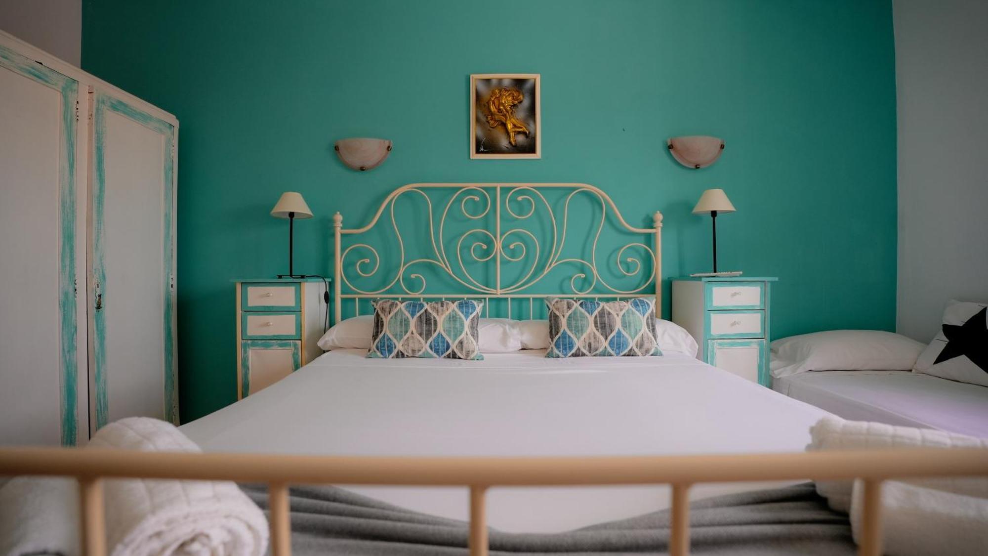 La Casa De Mima Bed & Breakfast กูเบเยส ห้อง รูปภาพ