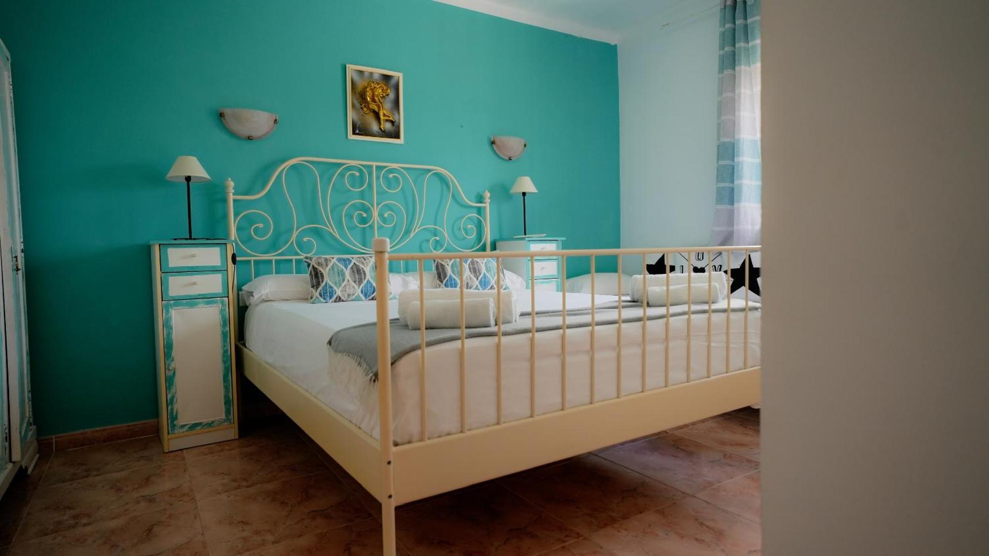 La Casa De Mima Bed & Breakfast กูเบเยส ห้อง รูปภาพ