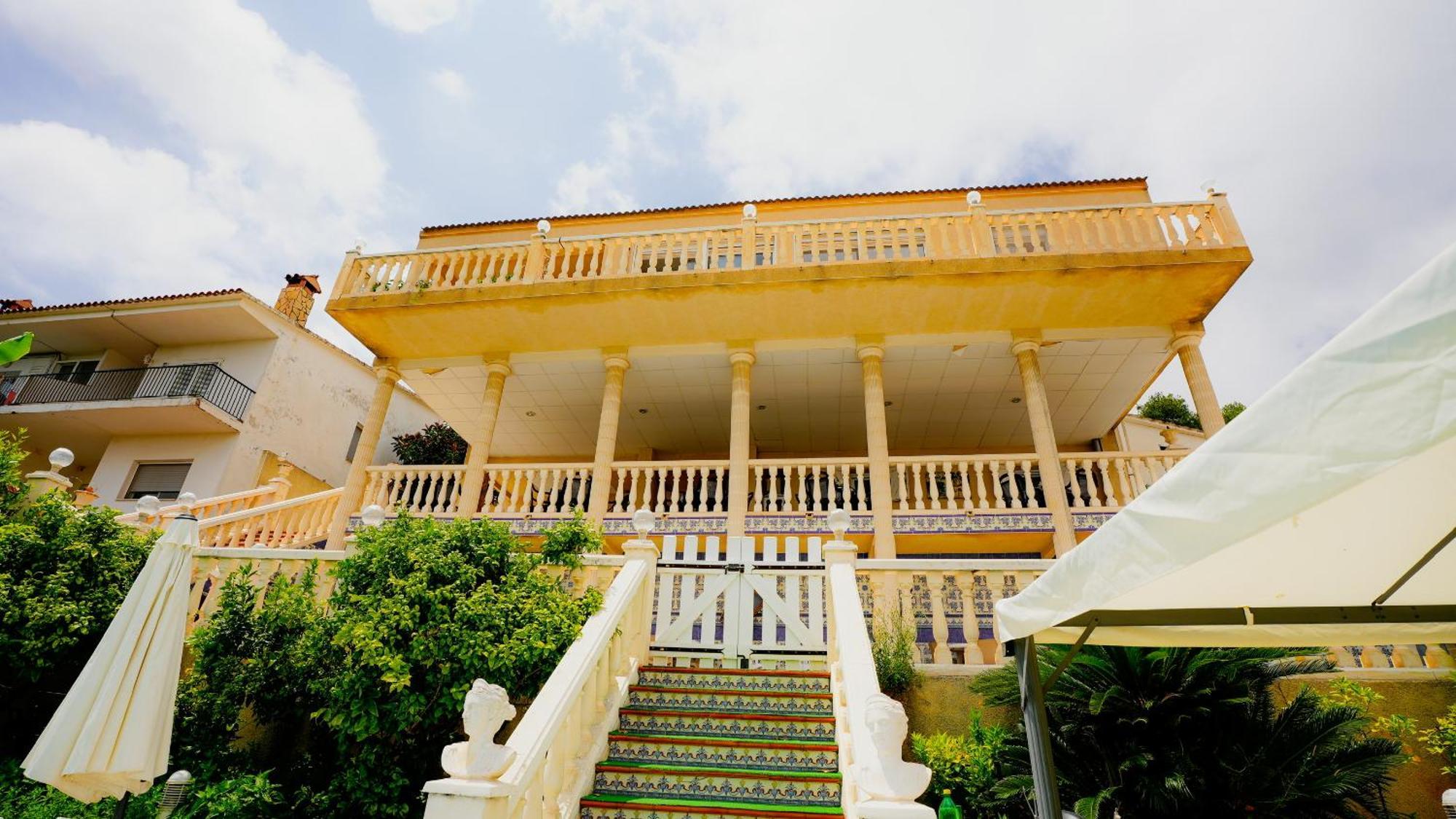 La Casa De Mima Bed & Breakfast กูเบเยส ภายนอก รูปภาพ